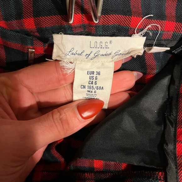 Cropped Plaid Pants - Picture 3 of 3